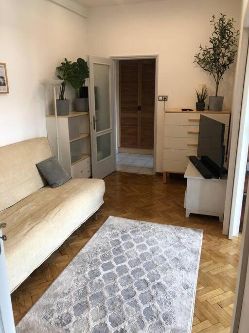 Awesome, 15 Mins To Center Home Budapest Bagian luar foto